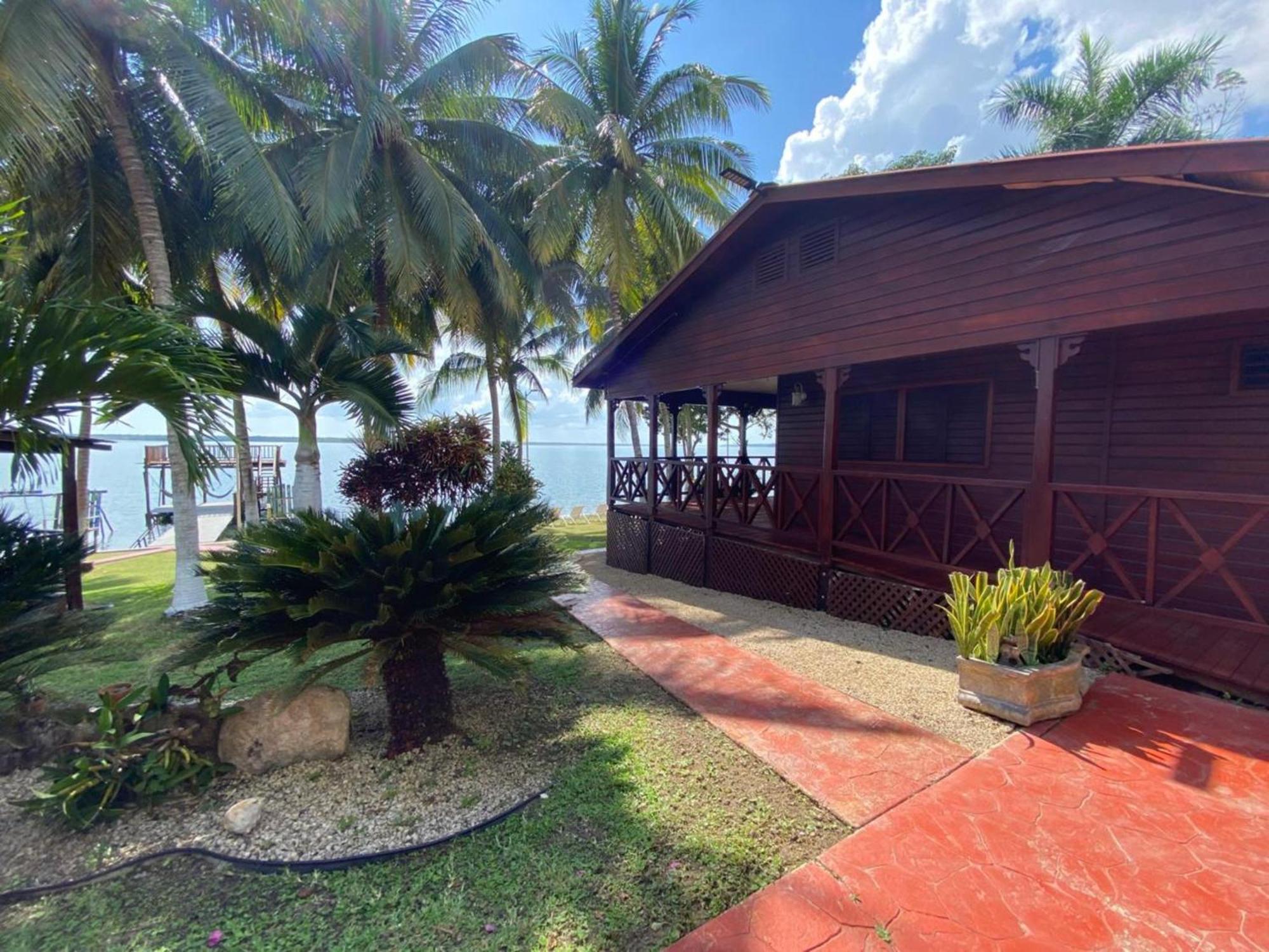 Coras Place Bacalar Lagoon Front Exterior photo