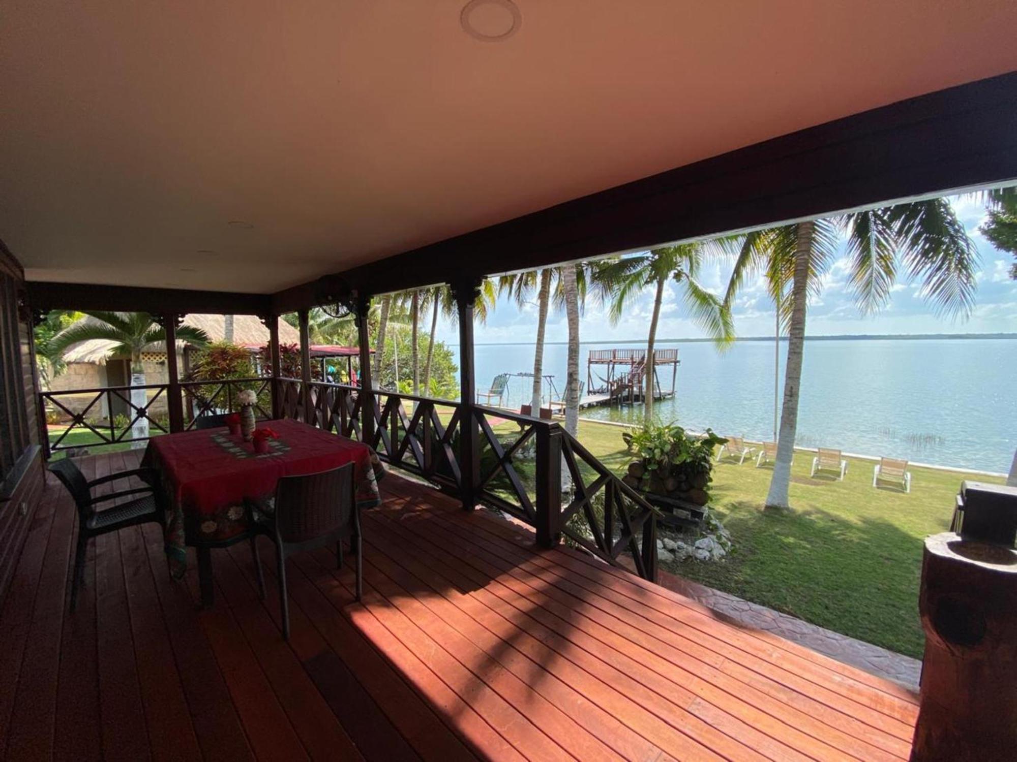 Coras Place Bacalar Lagoon Front Room photo