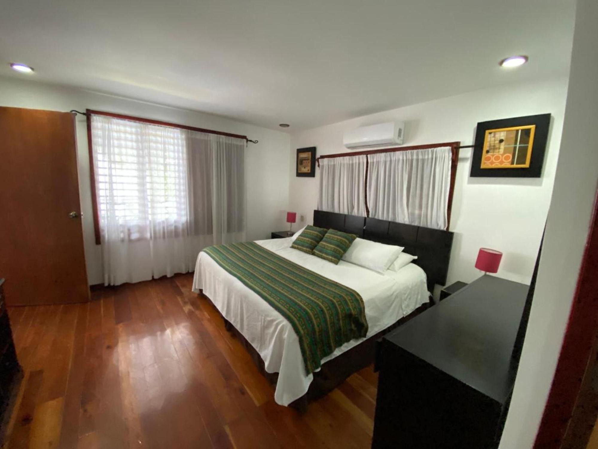 Coras Place Bacalar Lagoon Front Room photo