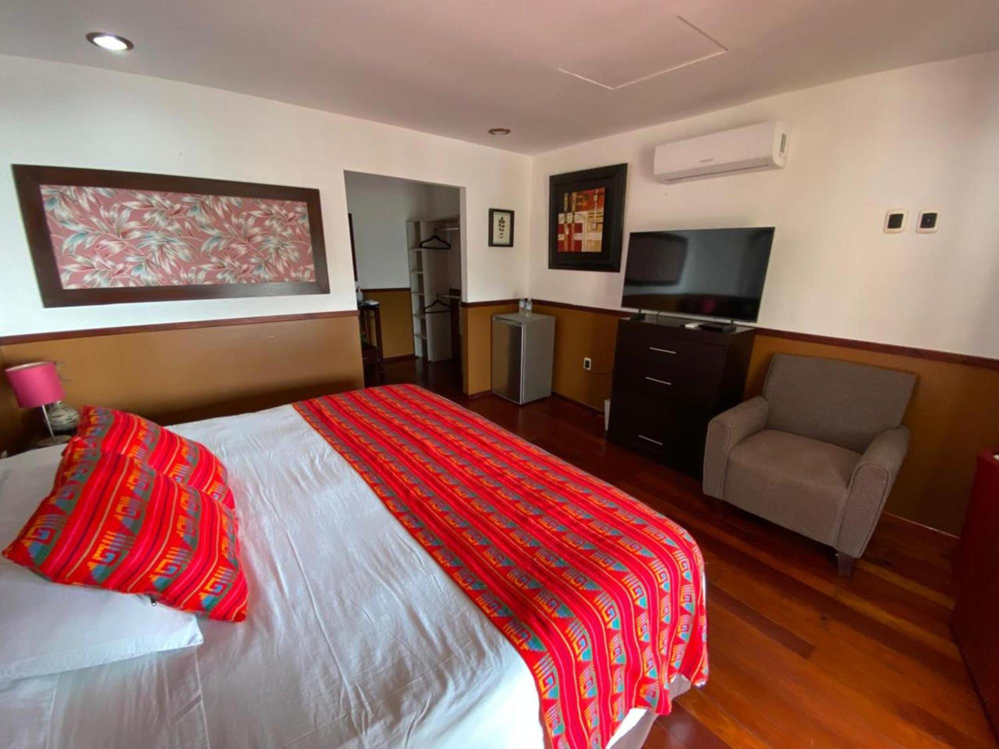 Coras Place Bacalar Lagoon Front Room photo